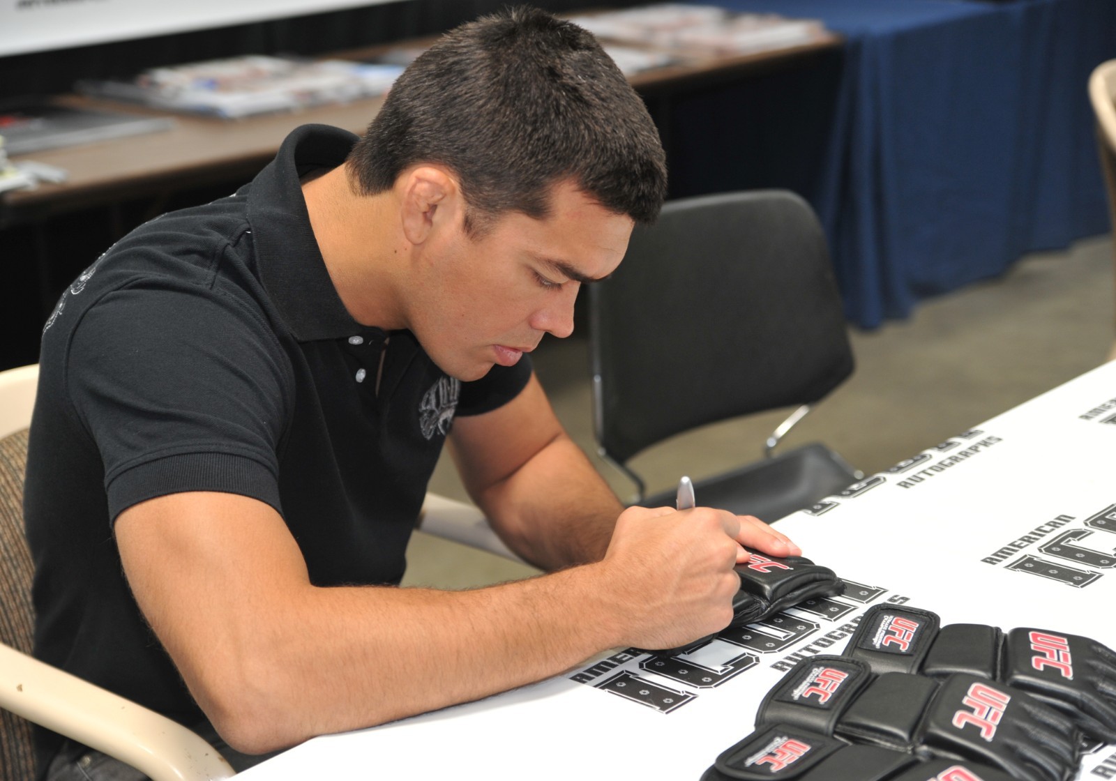 Lyoto Machida Signed Official UFC Glove PSA/DNA COA 98 104 129 157 Champ Auto’d