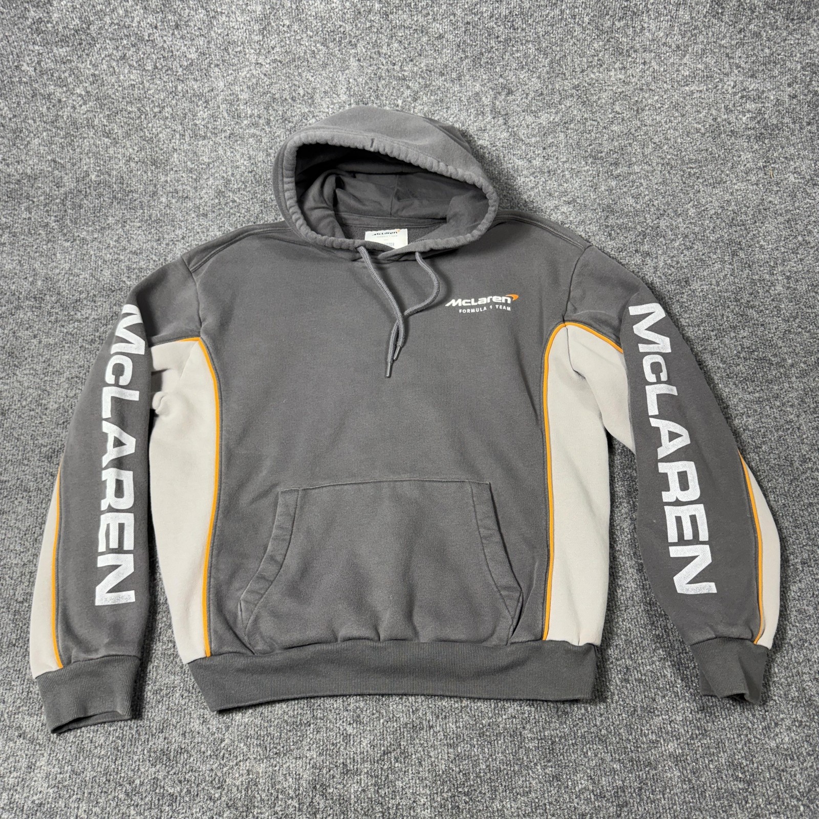 McLaren Formula 1 Team Hoodie Sweatshirt Mens Large Gray F1 Hollister Racing