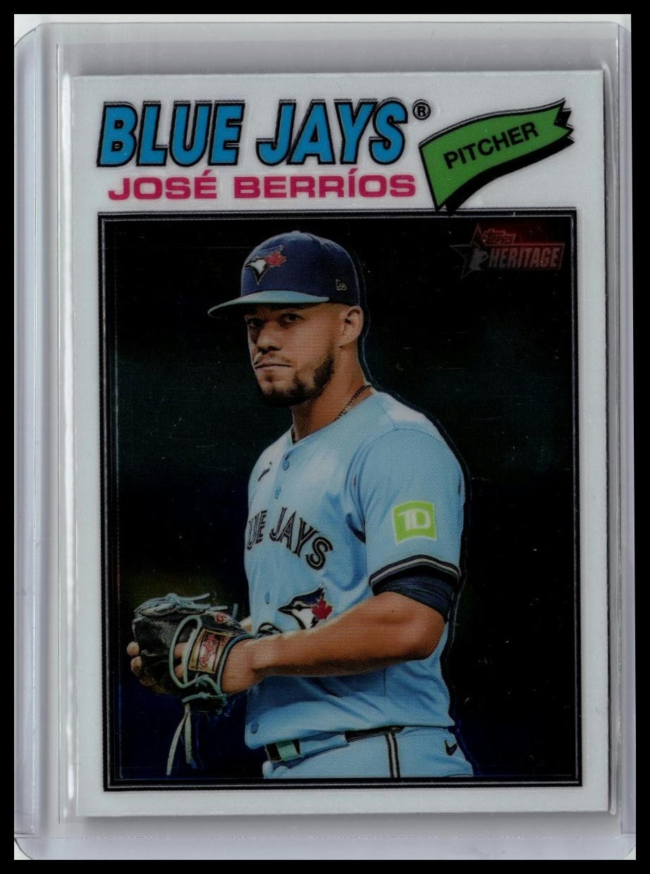 2026 Topps Heritage #56 José Berríos Chrome