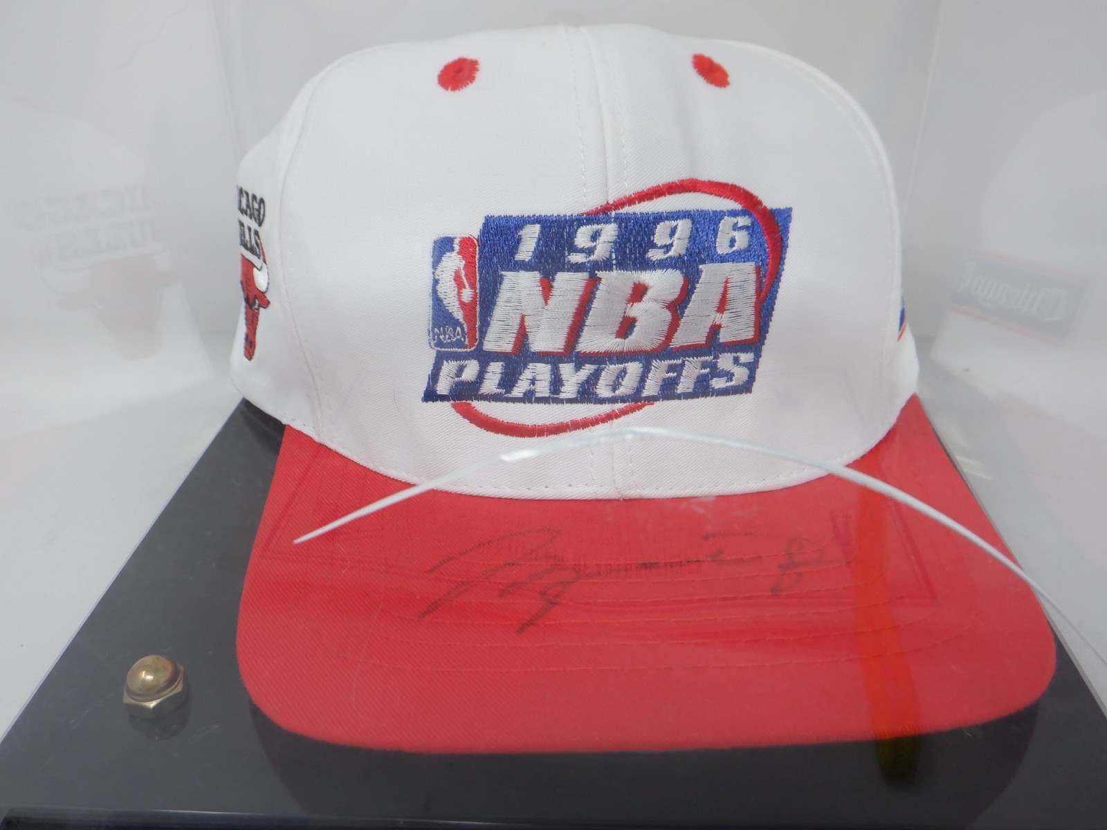 Michael Jordan Signed w/COA 1996 Chicago Bulls 1996 NBA Playoffs Hat w/Display