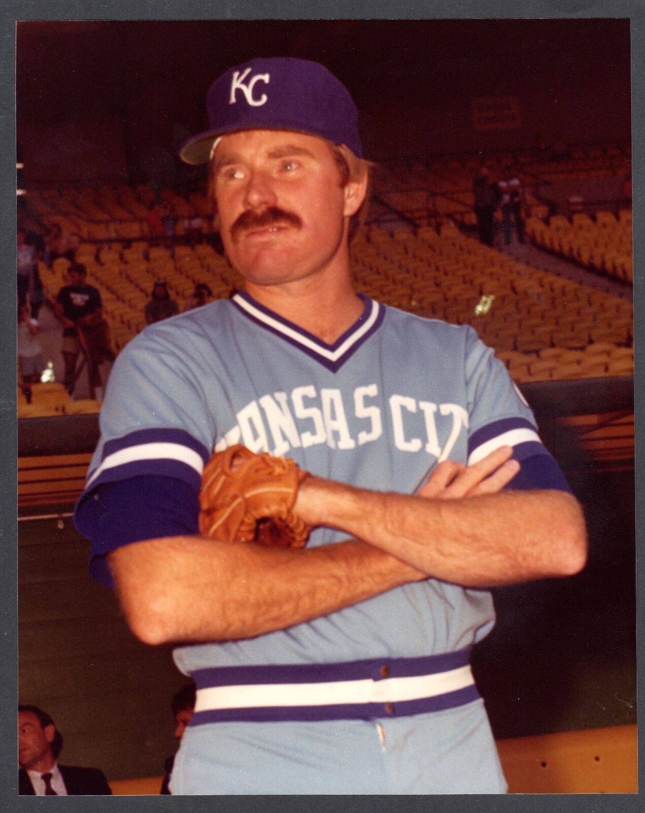 Dan Quisenberry KC ROYALS UNSIGNED 7-7/8 x 9-7/8 ORIGINAL SNAPSHOT PHOTO #12