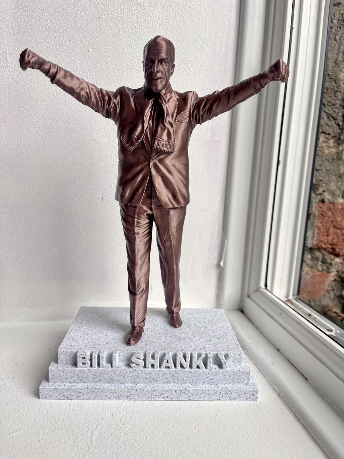 Bill Shankly – Liverpool Manager bronze effect 24cm statue