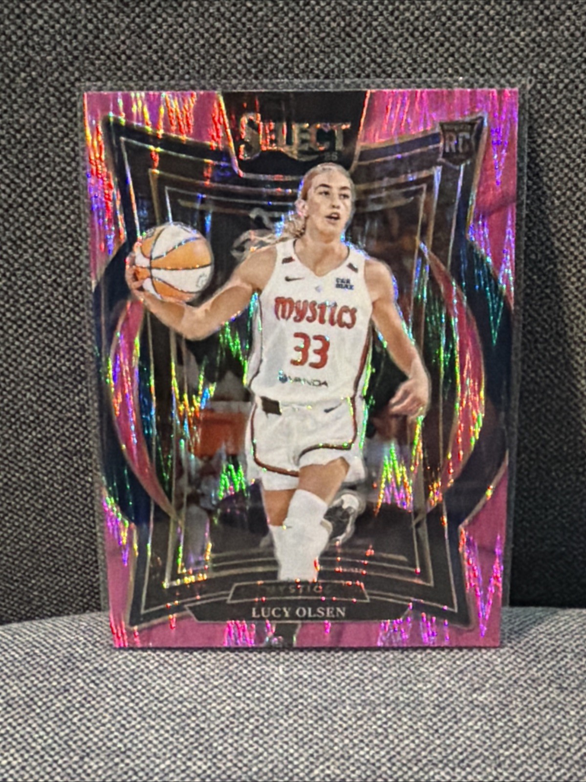 2025 Panini Select WNBA Lucy Olsen #40 Pink Flash Prizm RC Washington Mystics