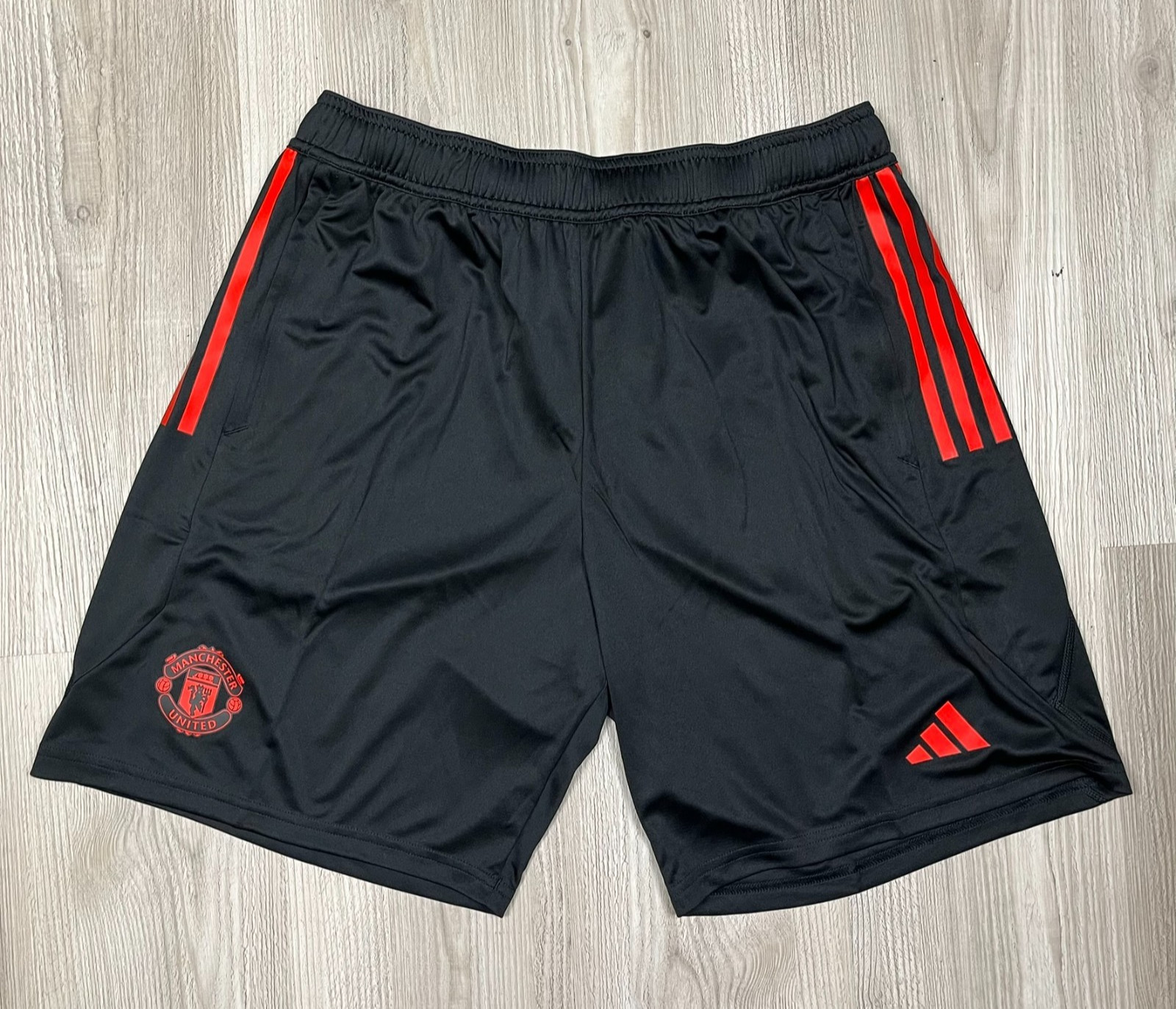 Manchester United adidas Training AEROREADY Black Red Green Shorts Men’s Size XL