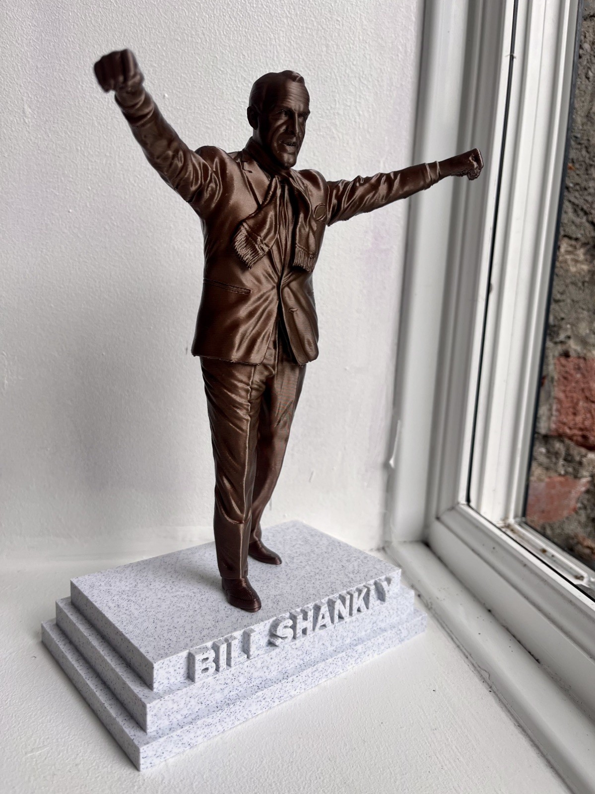 Bill Shankly – Liverpool Manager bronze effect 24cm statue