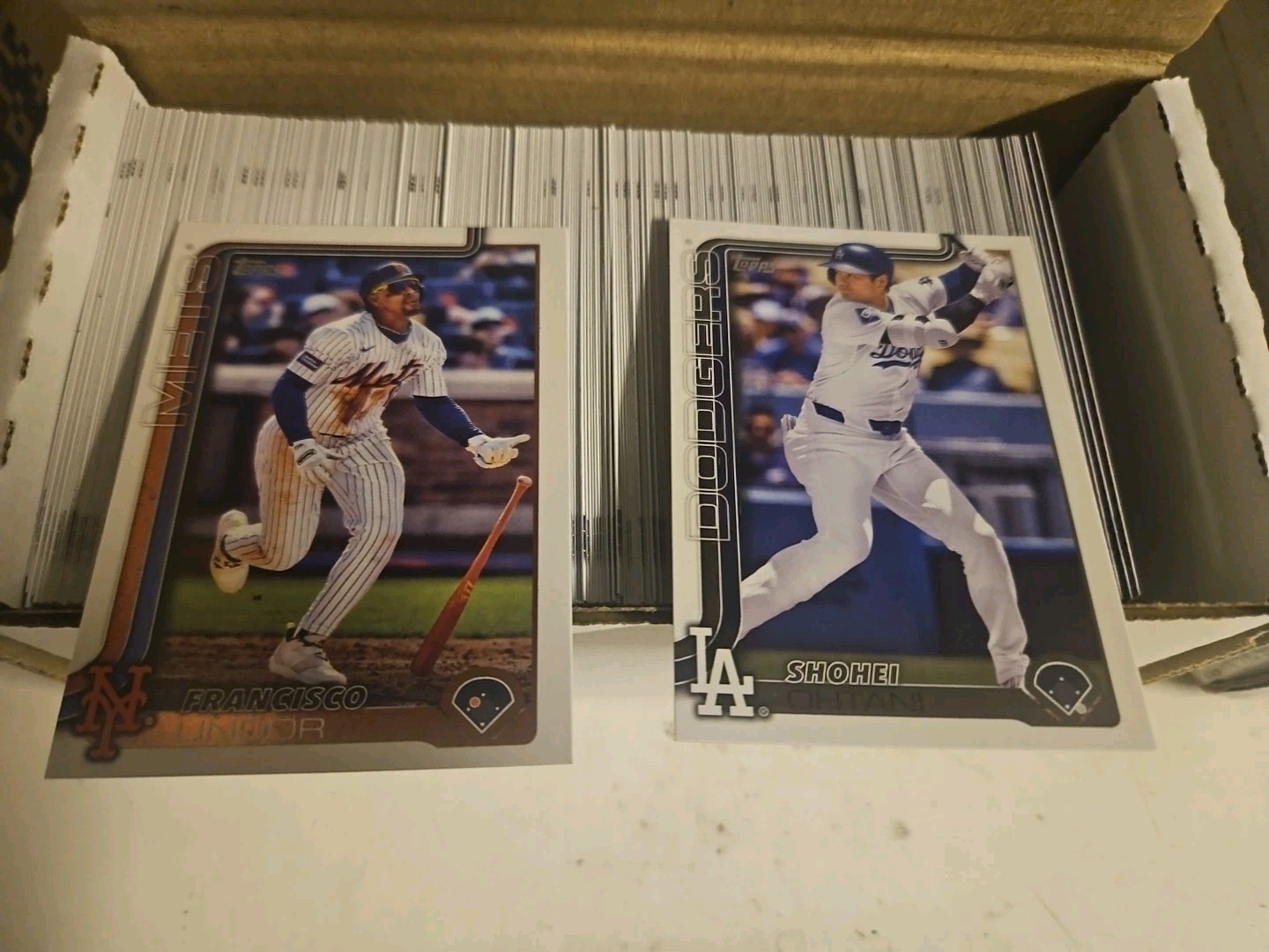 2025 Topps Series 1 Baseball: Base Singles #1-175 Complete your set. You Pick