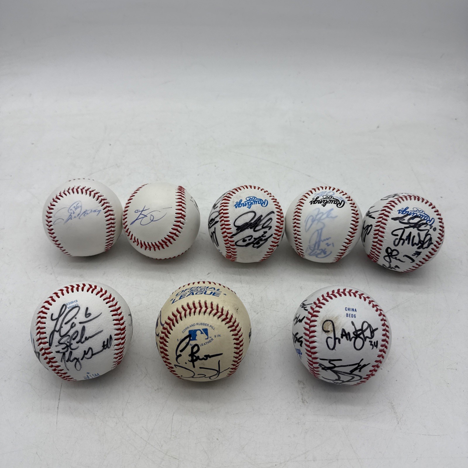 Lot 8 Kansas City Royals Multiple Players Signed Baseball