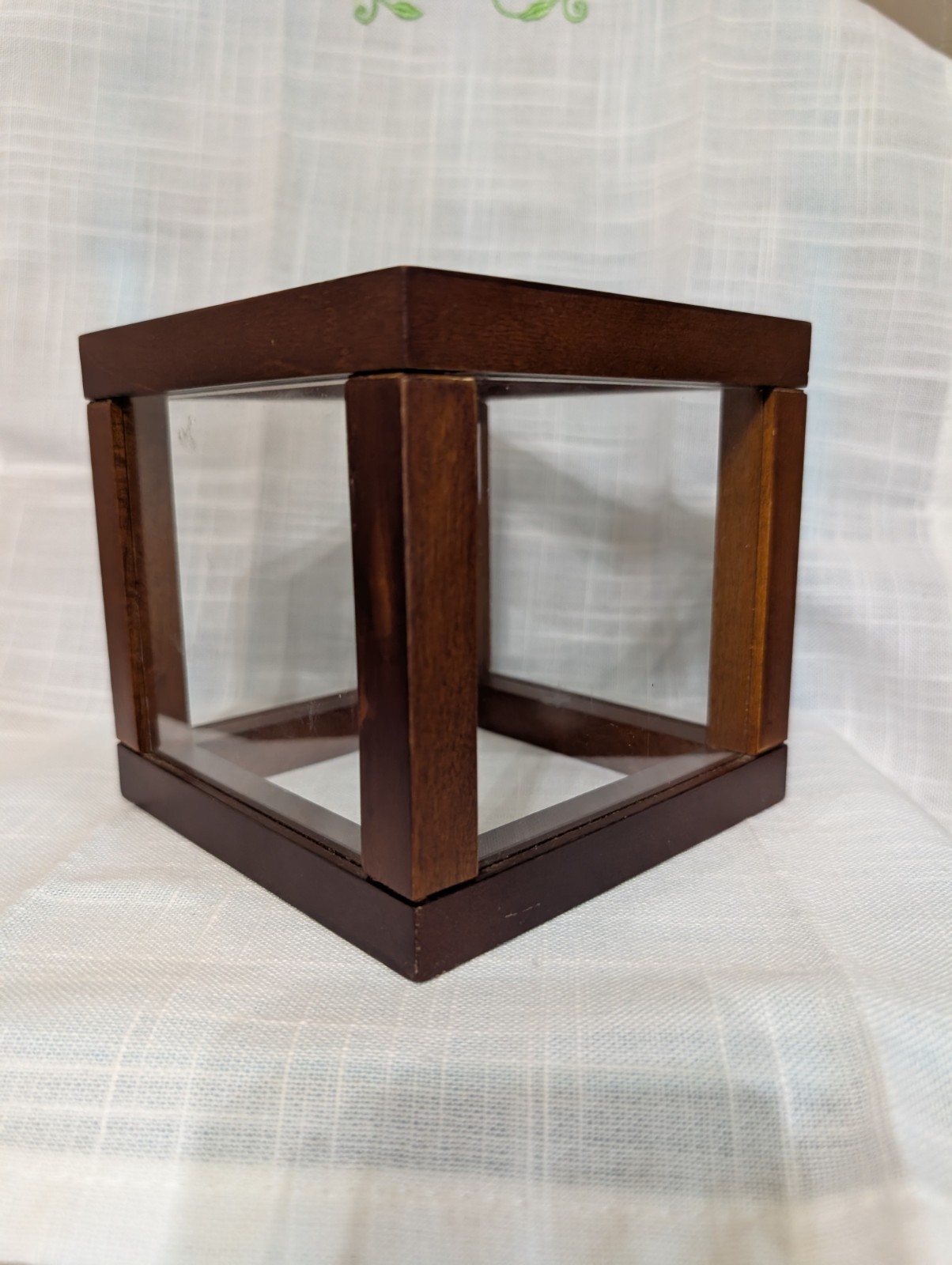 Single Baseball Display Case – Wooden With Acrylic Panes Clear & No Cracks