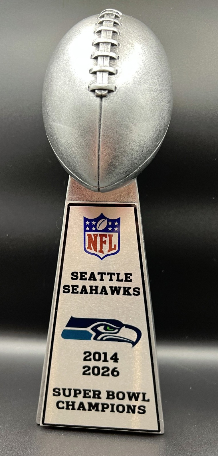 15″ SEATTLE SEAHAWKS SUPER BOWL TROPHY LOMBARDI STYLE SILVER TONE HVY RESIN