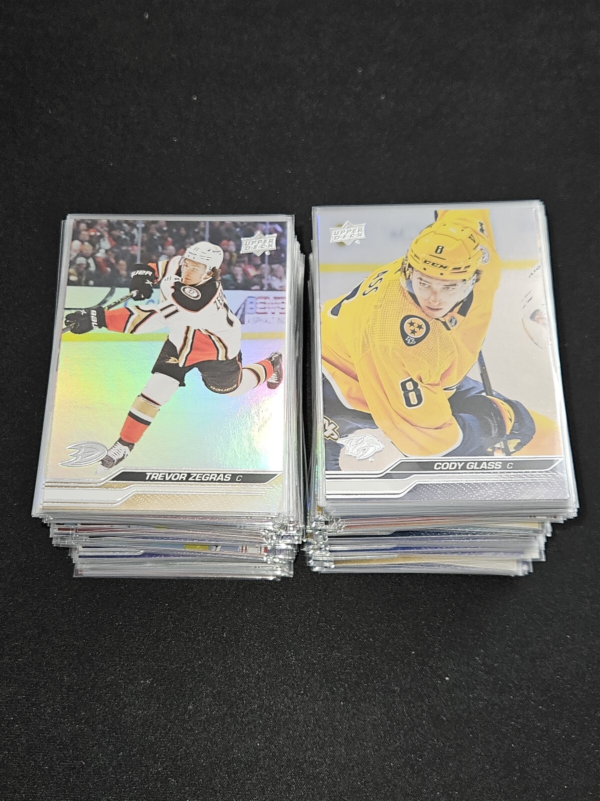 2023-24 Upper Deck Series 1 Complete Silver Foil Base Set 1-200 200 Cards RARE