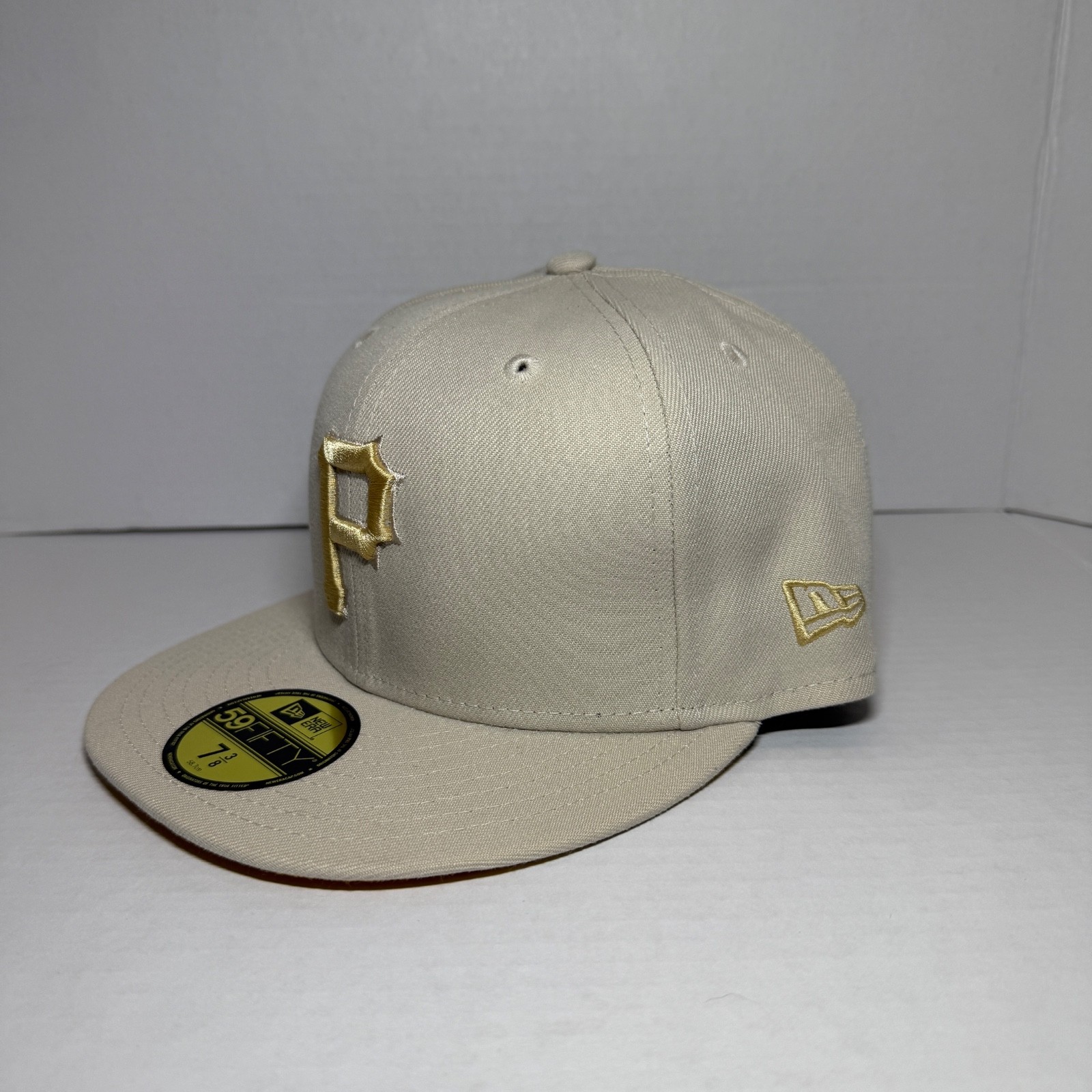 New Era 59Fifty Fitted Hat Cap Pittsburgh Pirates Men’s 7 3/8 – Stone/Yellow
