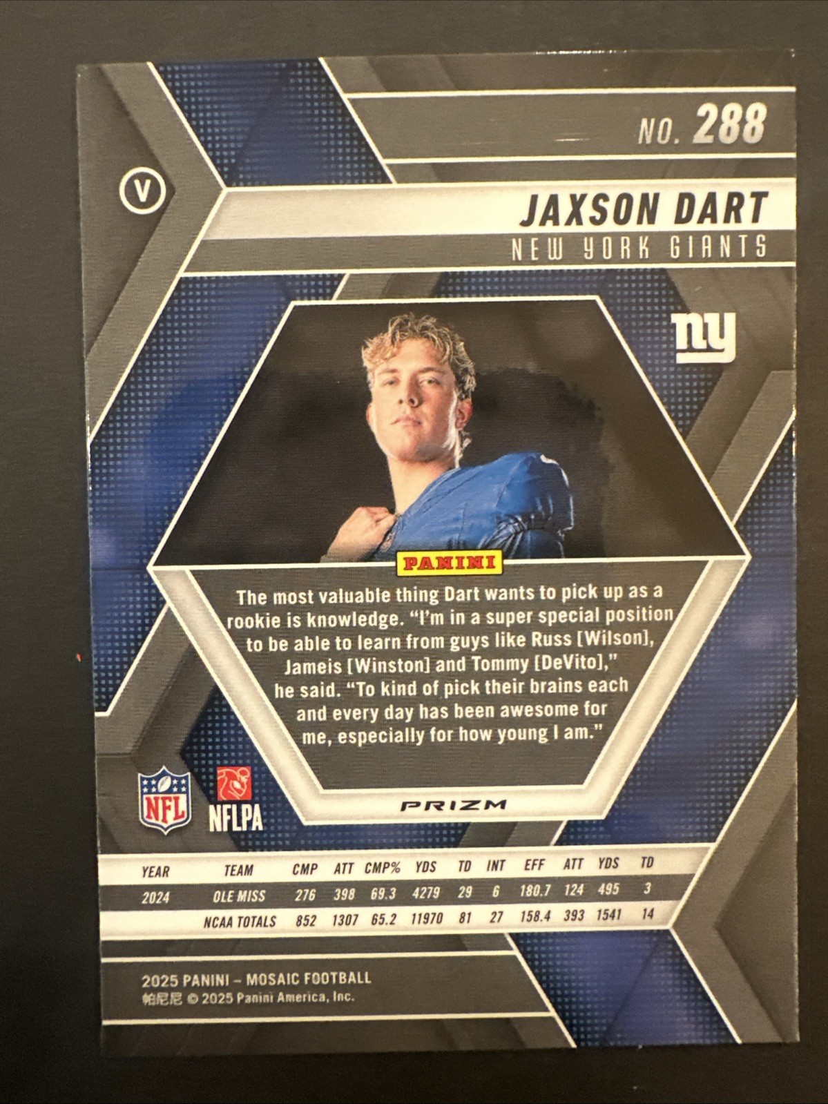 2025 Panini Mosaic – Rookie Variations Jaxson Dart #288 Camo Pink Mosaic