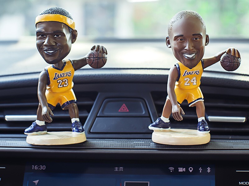 Kobe Bryant Bobblehead Shake Head Action Figure – LA Lakers #24.
