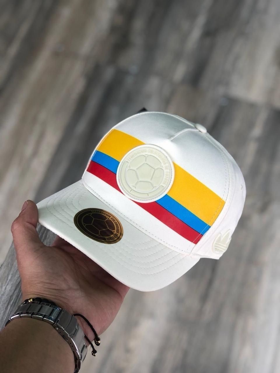 Colombia Soccer Fan Cap beige with Soccer Emblem