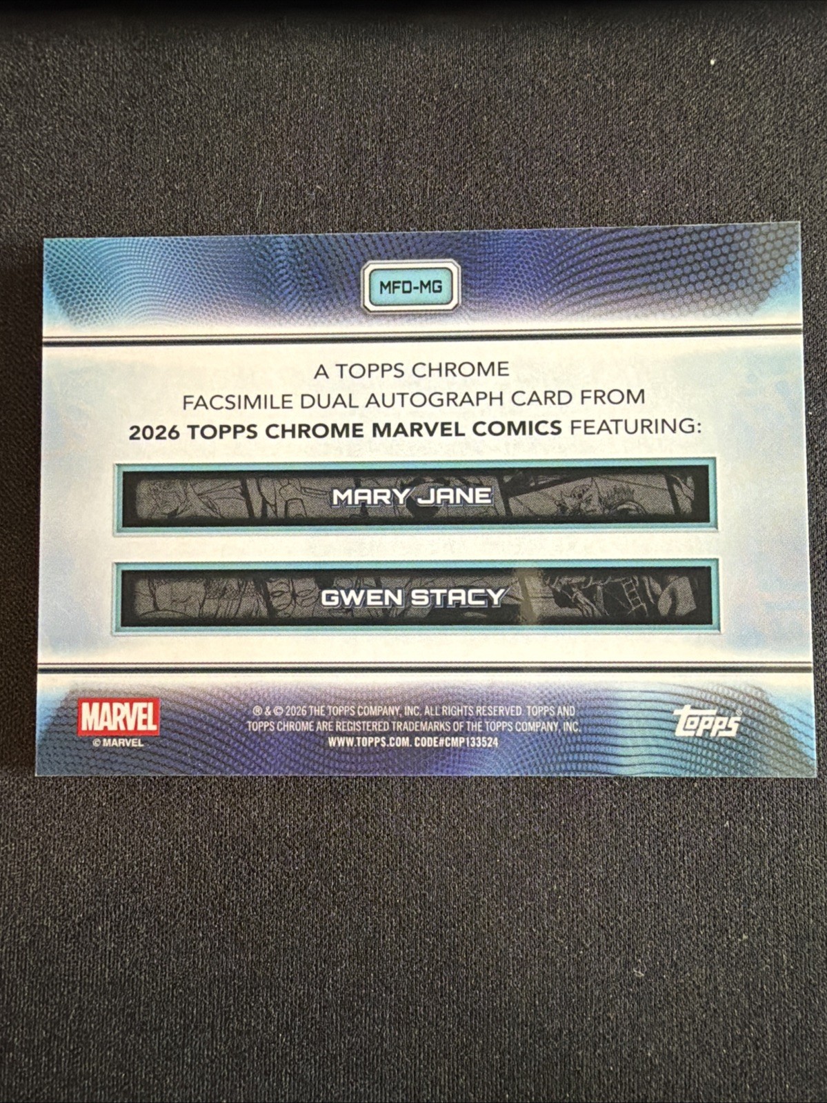 2026 Topps Chrome Marvel Dual Facsimile Orange Auto /25 Mary Jane / Gwen Stacy