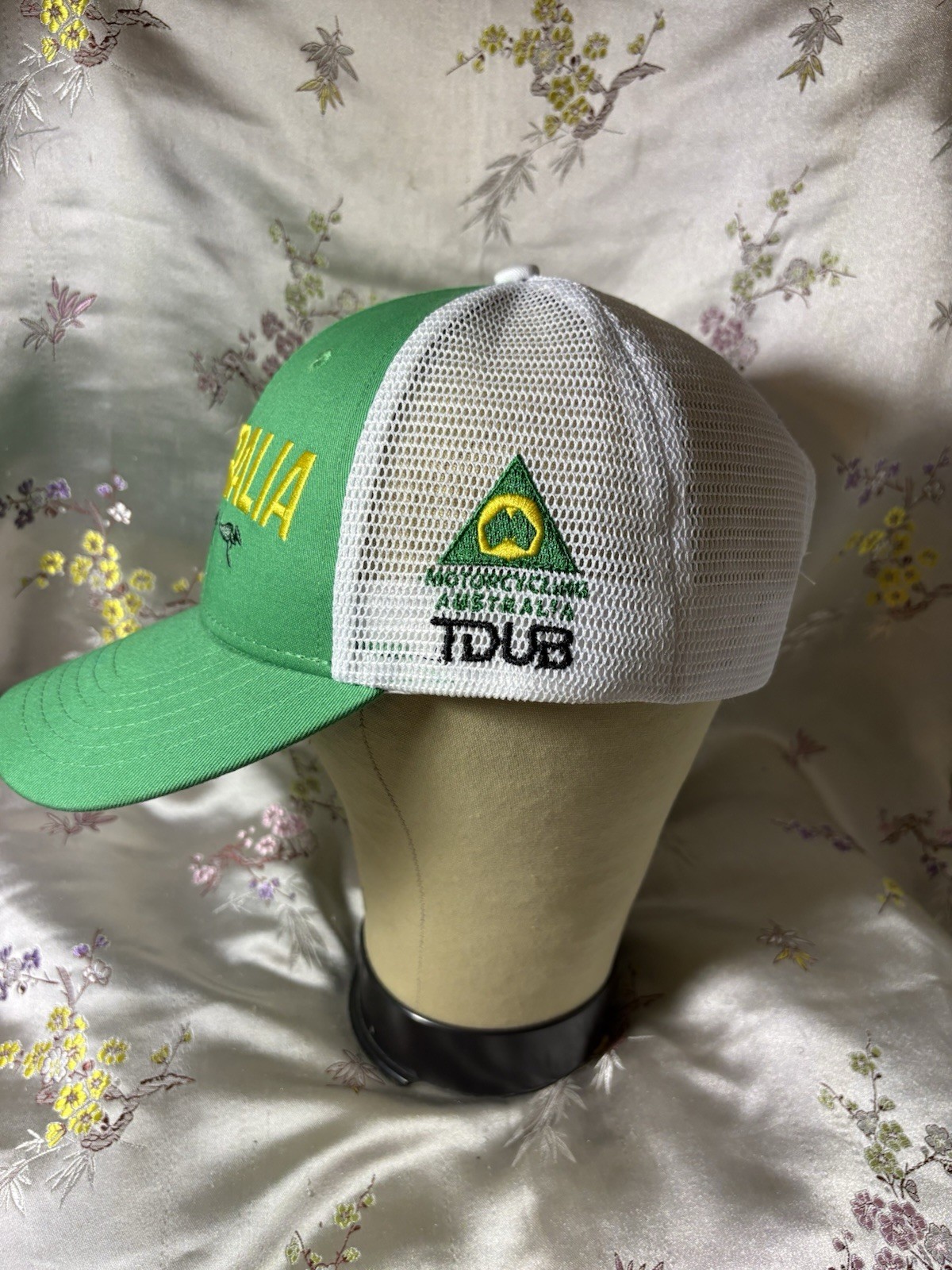 Team AUSTRALIA Autographed Hat