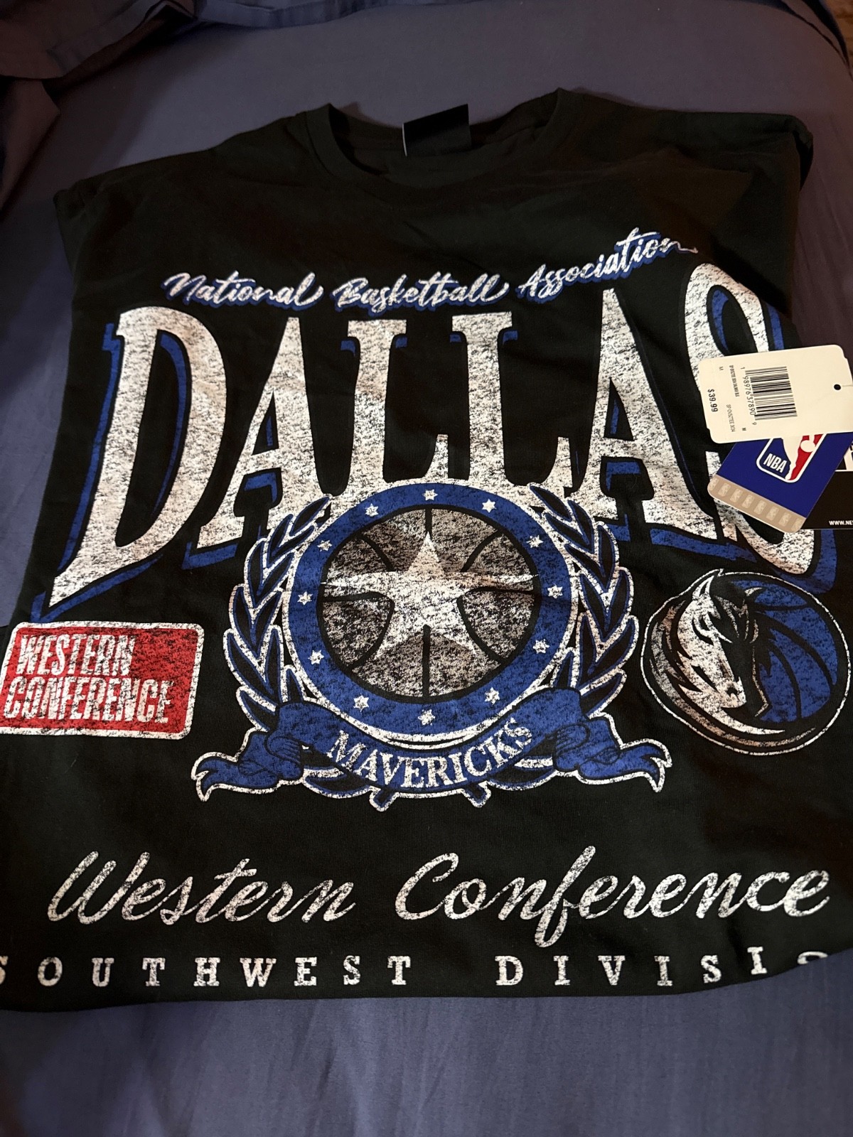 Dallas Mavericks Western Conference T-shirt brand new with tags size M