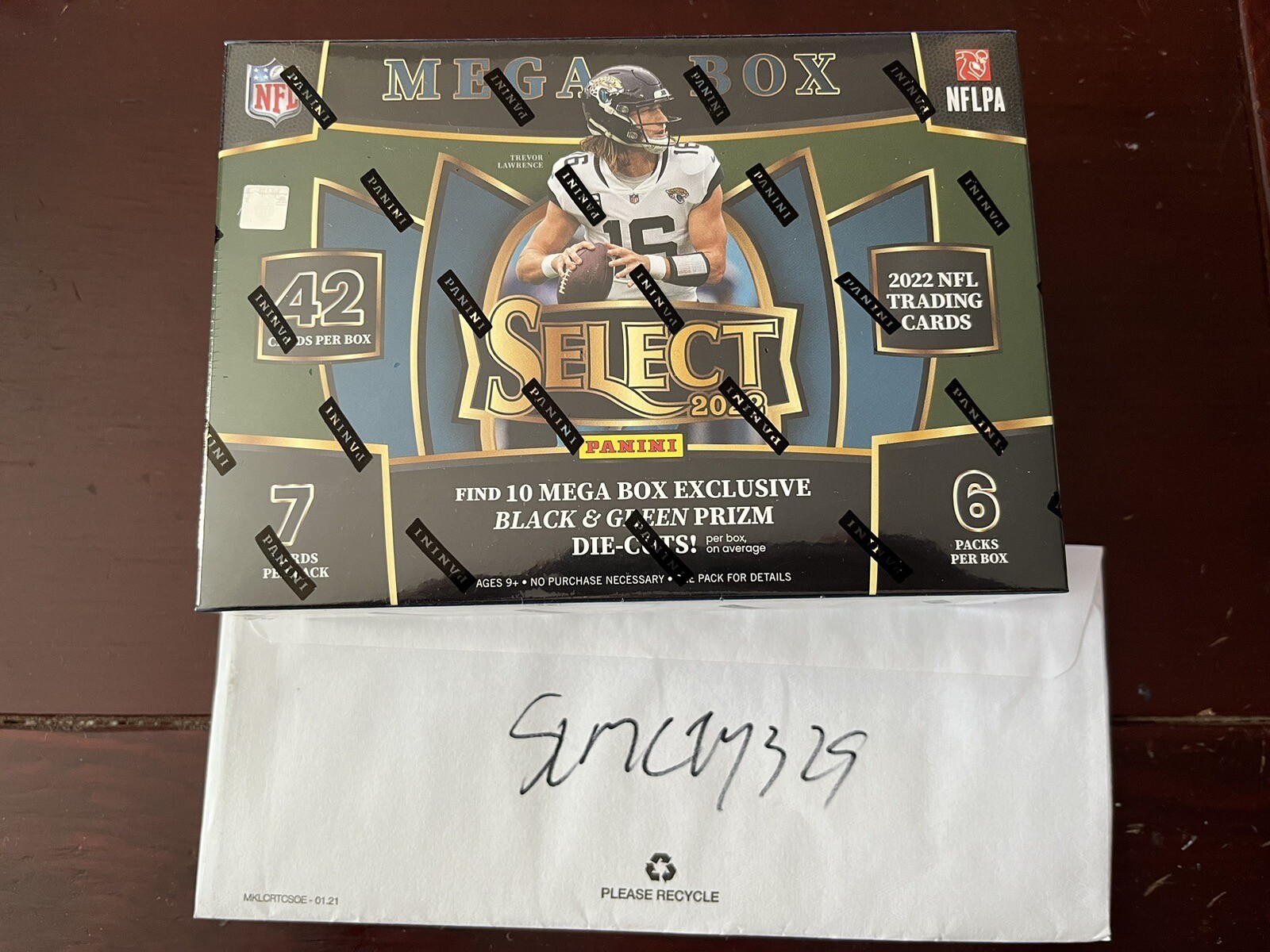New 2022 Panini NFL SELECT MEGA BOX NFL Football Sealed Target Black Green Prizm