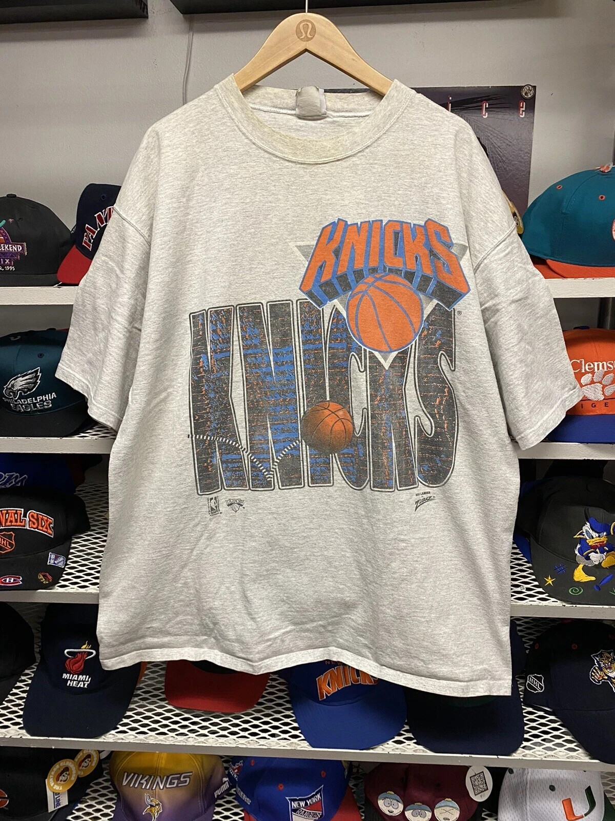 1990s New York Knicks T-Shirt Grey Reprint Unisex SHirt AN49075