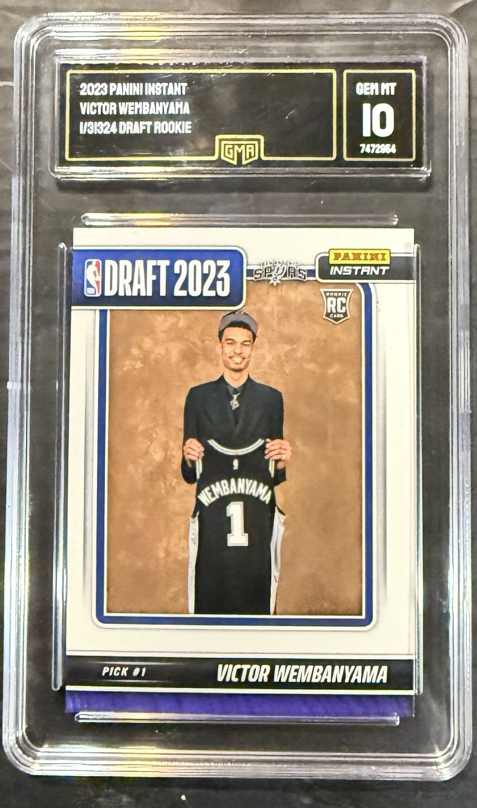 2023-24 Panini Instant NBA #DN-1 Victor Wembanyama RC Rookie Draft Night GMA 10