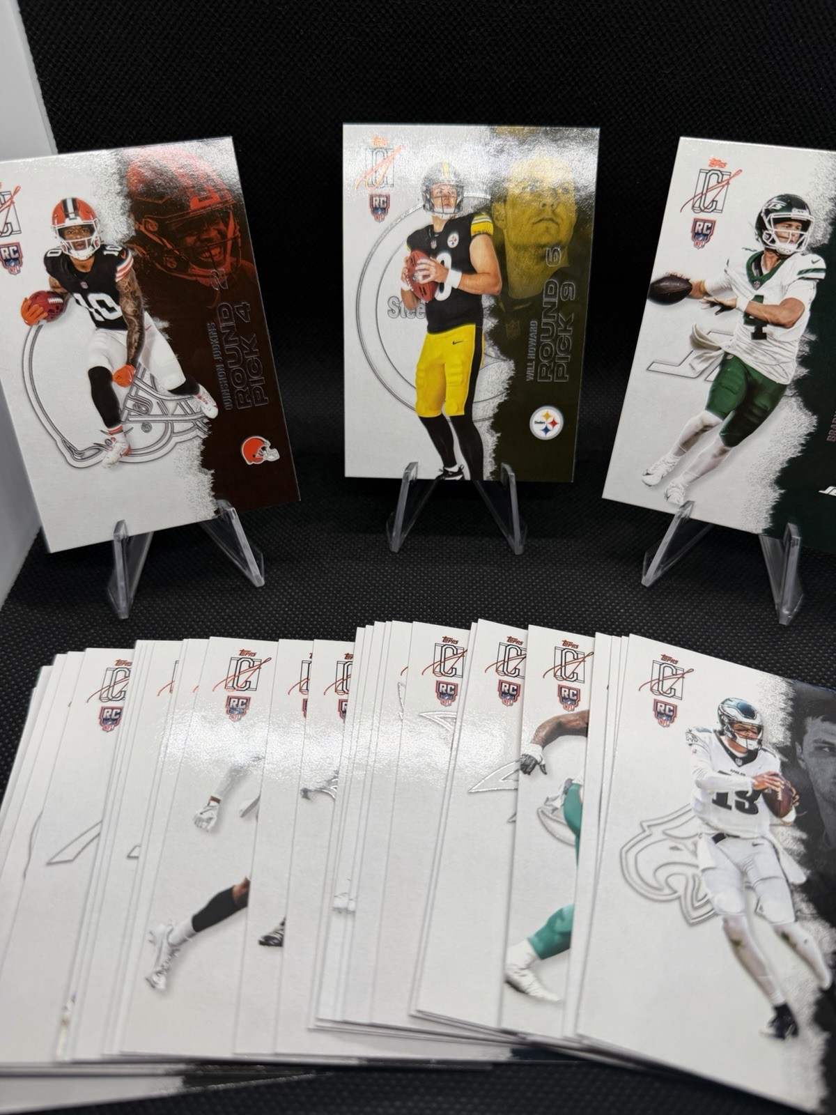2025 Topps Signature Class NFL [Base Singles/Parallels] 🔥Complete Your Set🔥