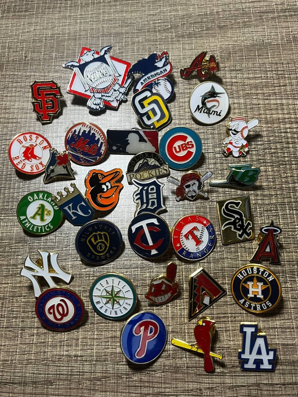 MLB Team Logo Pin Set – Lot of 33 Pins – Mixed Teams – Baseball Collectible