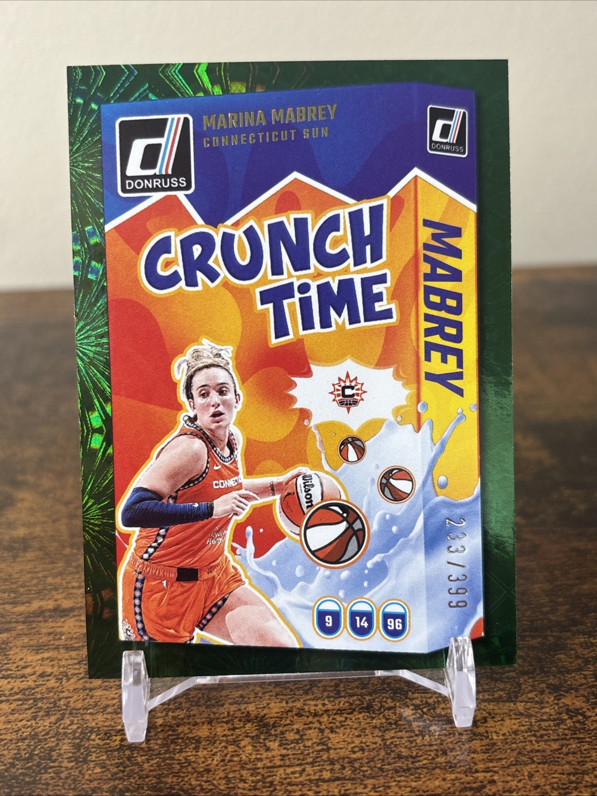 2025 Donruss WNBA Marina Mabrey Connecticut Sun Crunch Time Green Fireworks /399