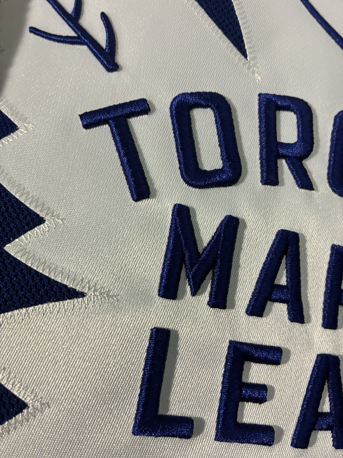 Toronto Maple Leafs Mitch Marner Fanatics Blue Home Premium Jersey Size 46 (S)
