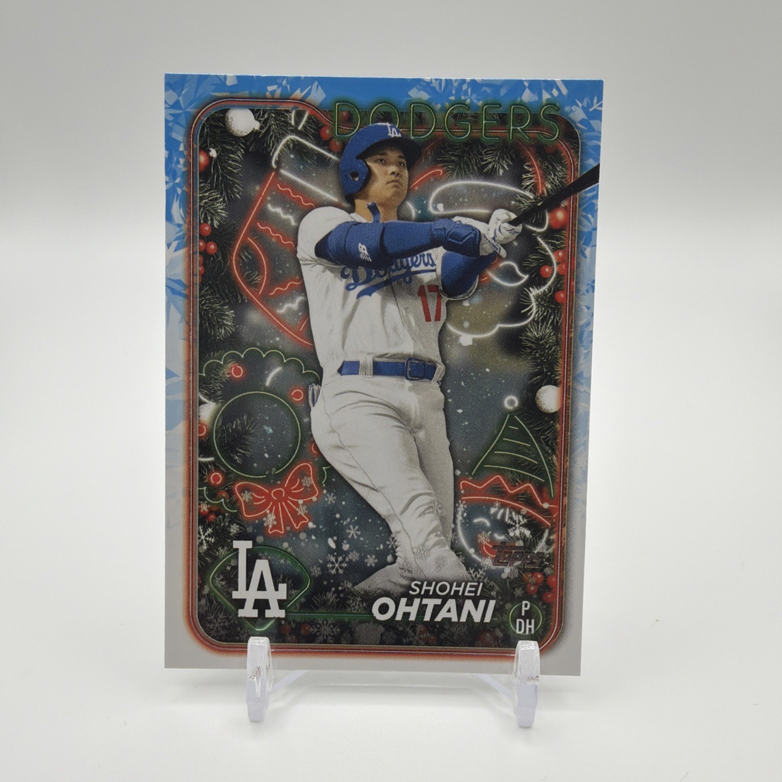 Shohei Ohtani 2024 Topps Holiday Dodgers- Holiday Variation #H1