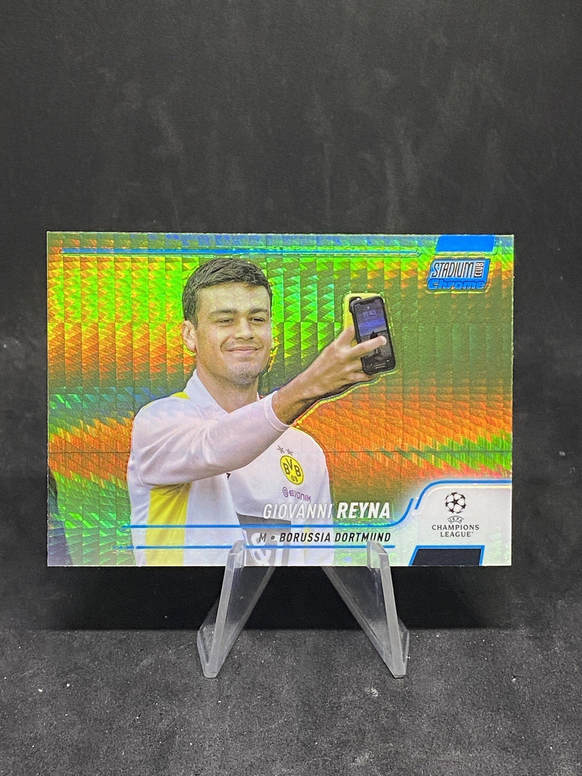 Giovanni Gio Reyna 2022 Stadium Club Chrome UEFA Aqua Prism Refractor Card #78