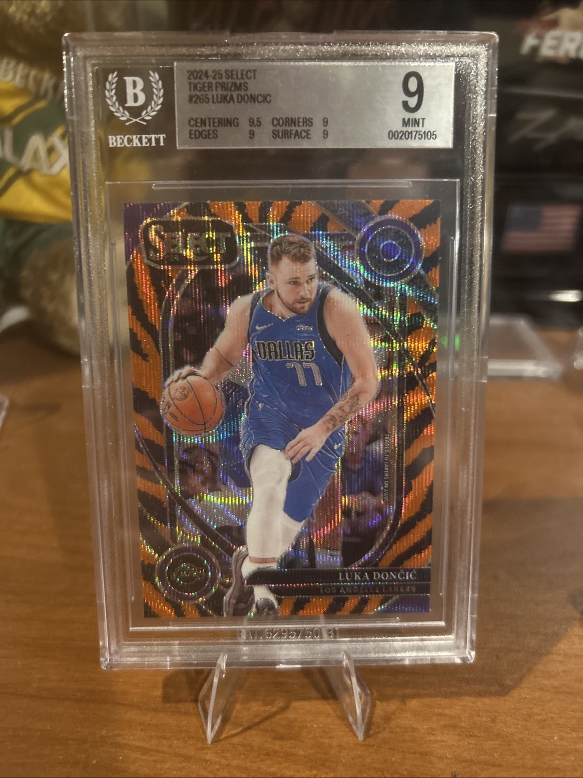 2024 Select Luka Doncic Tiger Prizm Courtside SSP NO. 265 Dallas Mavericks