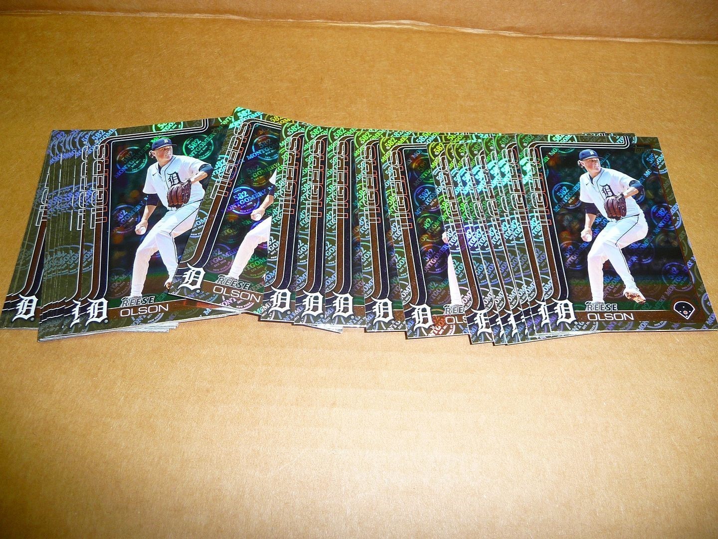 2025 Topps 582 MONTGOMERY CLUB FOIL LOT OF 28 CARDS REESE OLSON TIGERS #224