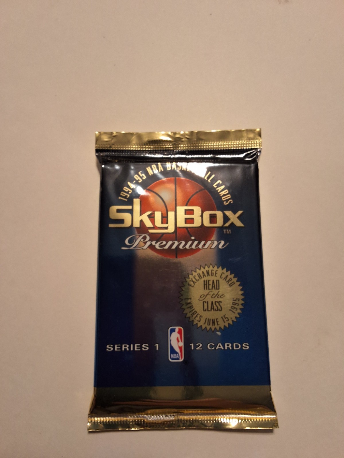 1994-95 Skybox Premium Series 1 NBA Basketball Factory Sealed Pack 12 CARDS