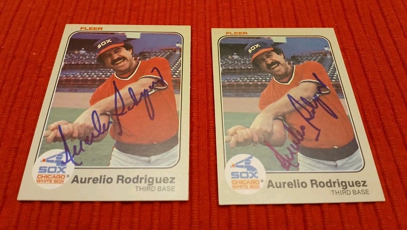 1983 Fleer 249 ERROR/CORRECTED CARD LOT Aurelio Rodriguez Chicago White Sox AUTO