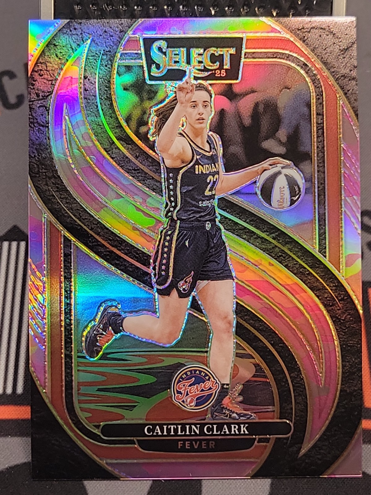 2025 Panini Select WNBA CAITLIN CLARK PINK CAMO PREMIER LEVEL PRIZM /175 Fever🔥