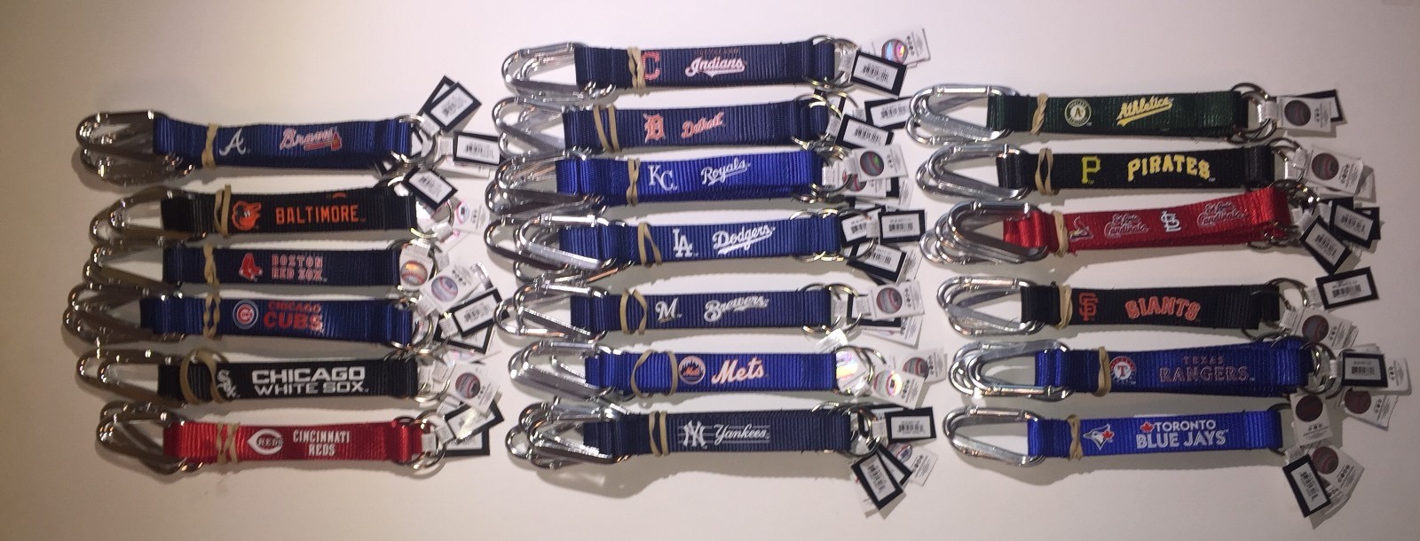 CARABINER LANYARD KEYCHAIN 8″ MLB BASEBALL KEY CHAIN NEW! – PICK YOUR TEAM