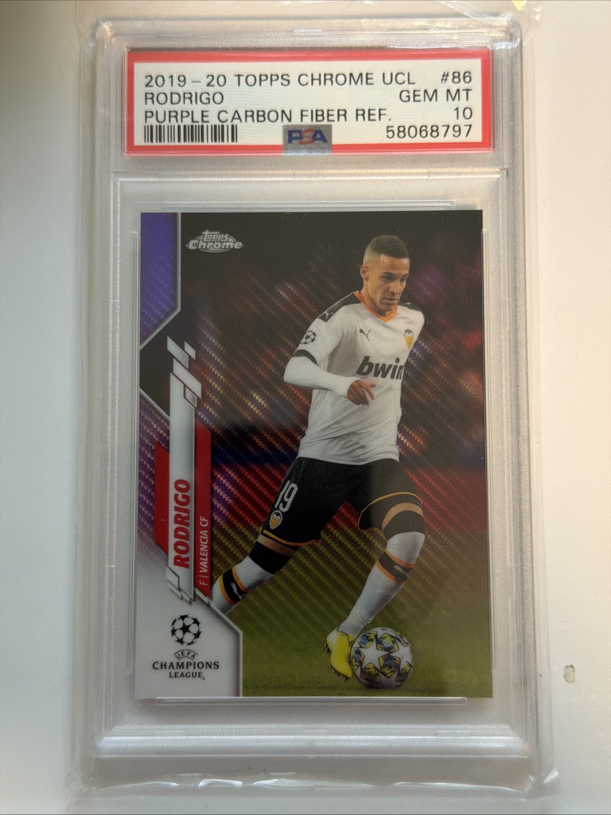 2019-2020 Topps Chrome Ucl #86 Rodrigo Purple Carbon Fiber Refractor Psa 10