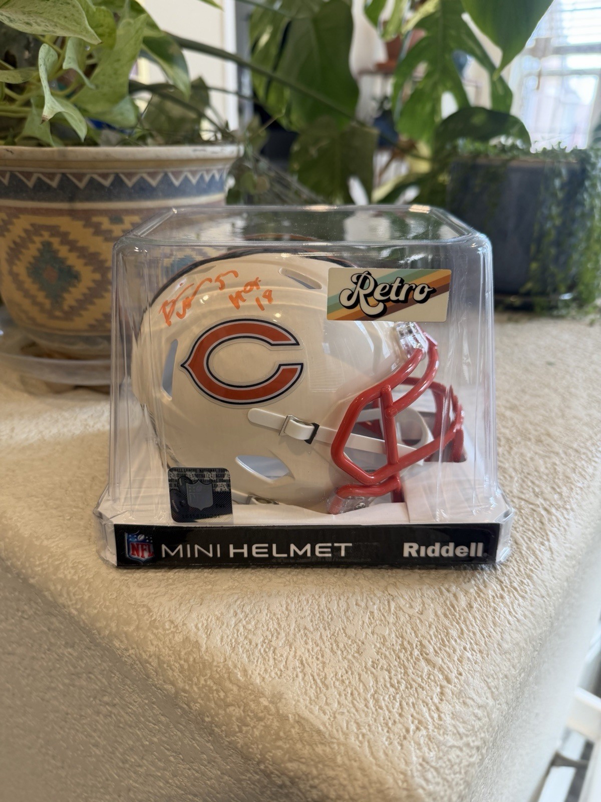Brian Urlacher Signed Chicago Bears Retro Mini Helmet Inscribed “HOF 18” BAS