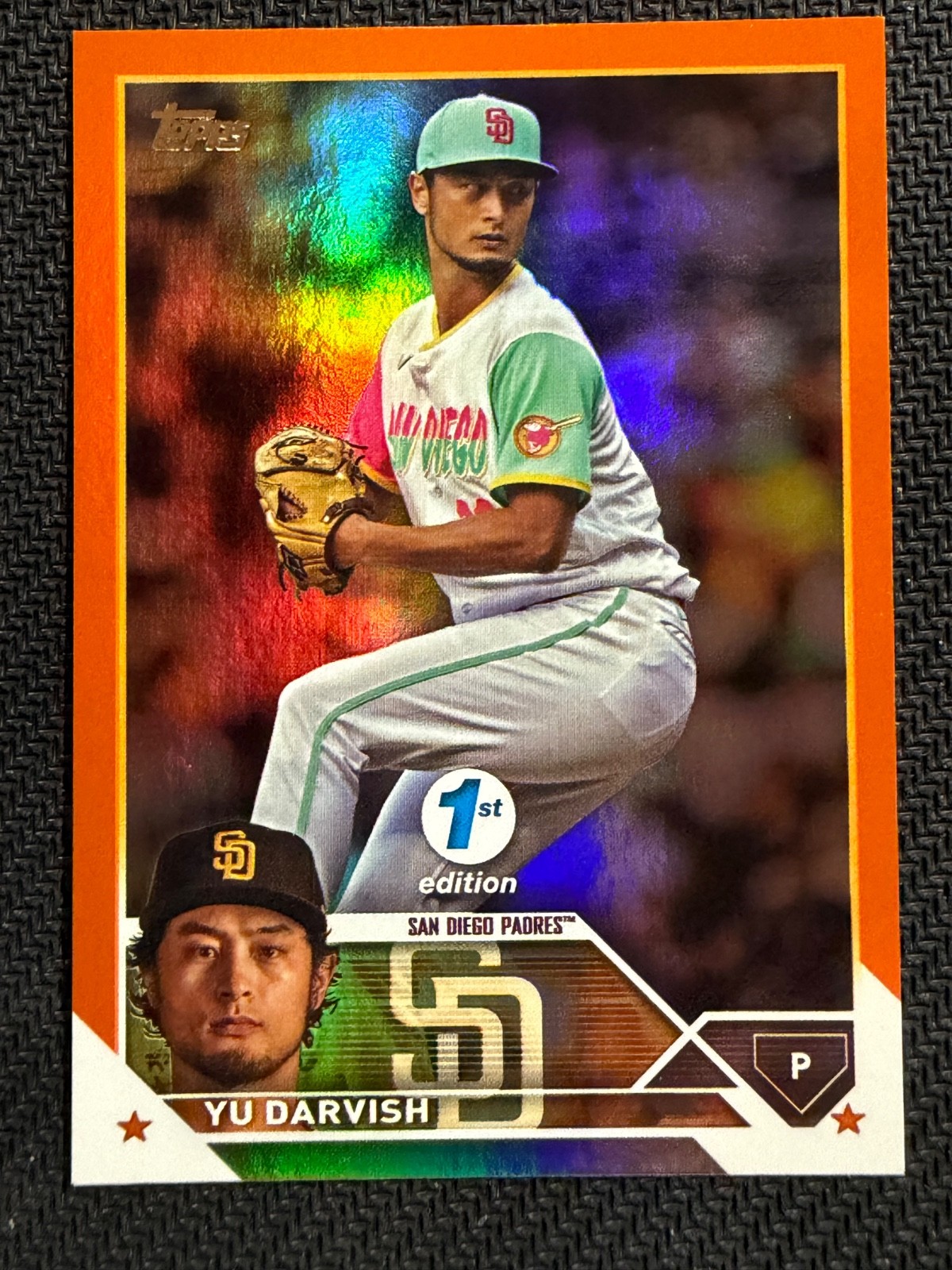 2023 Topps Series 1 1st Edition #279 – Yu Darvish Orange Foil #56/75 Padres
