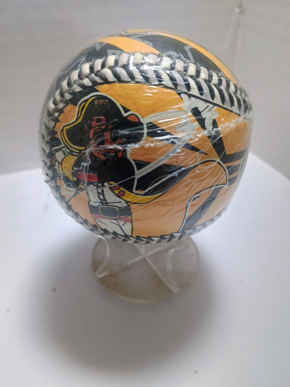 Pittsburgh Pirates Collectable Souvenir Baseball **Your Choice**