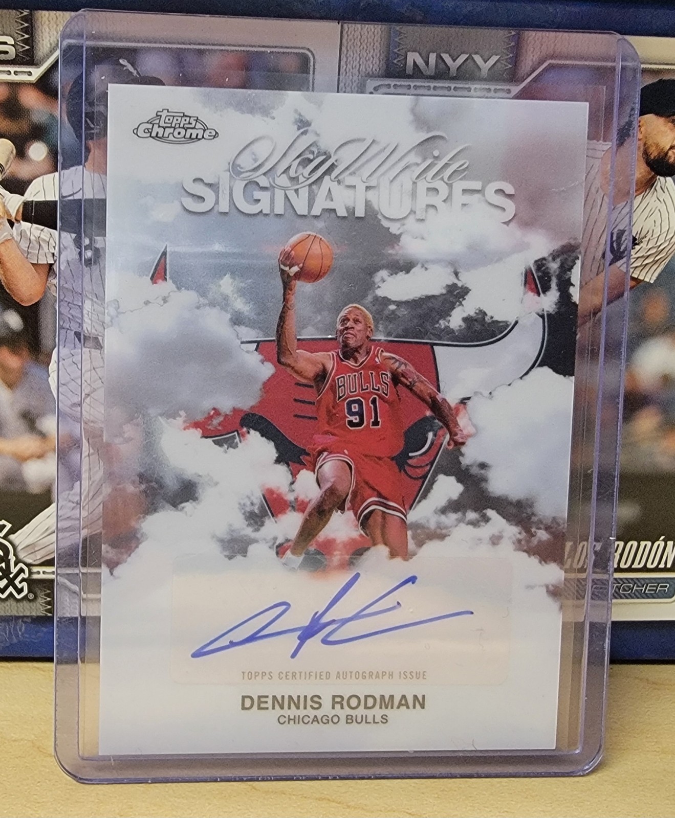 DENNIS RODMAN 2025-26 Topps Chrome Sky Write Signatures #SWS-DRM AUTO BULLS HOF