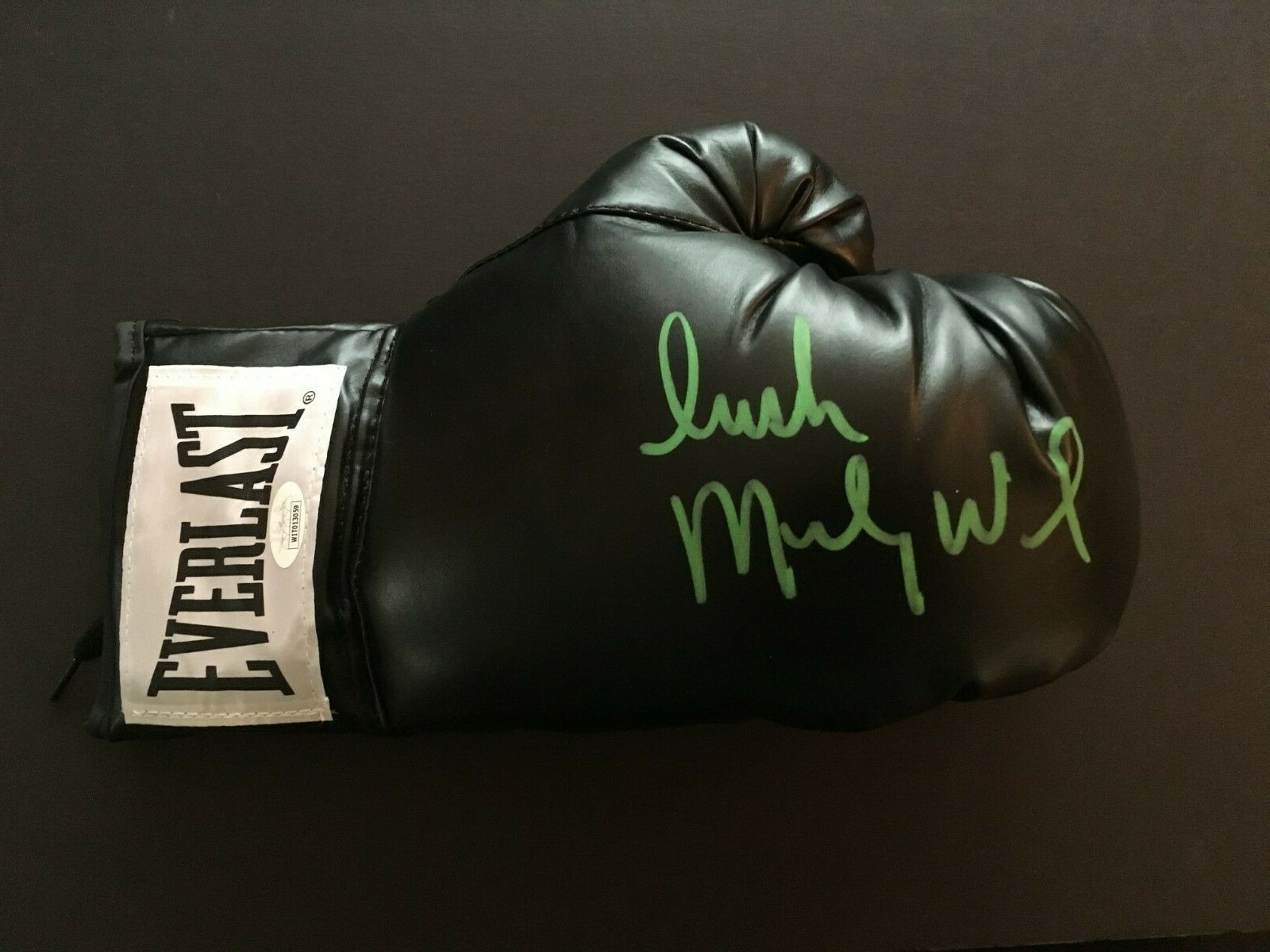 MICKY WARD AUTOGRAPHED RIGHT BLACK BOXING GLOVE J.S.A.