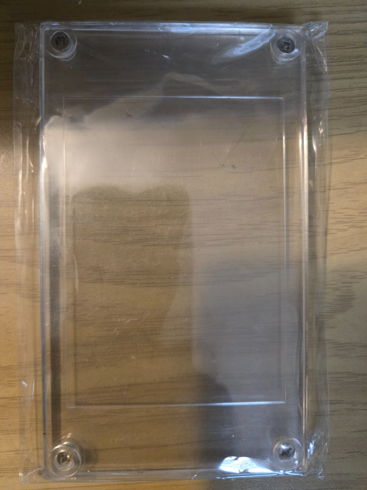 35 pt screw down hard card case 4 screws