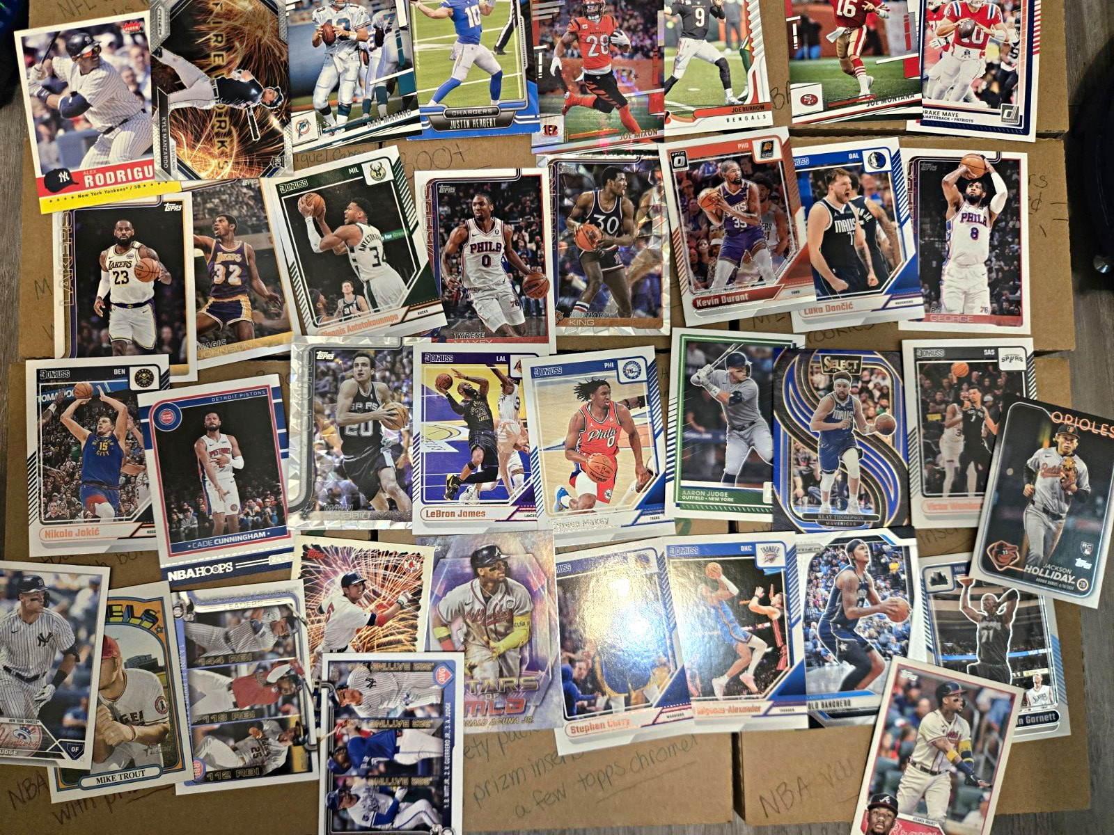 5000+ Mixed Card Collection NFL, NBA, MLB