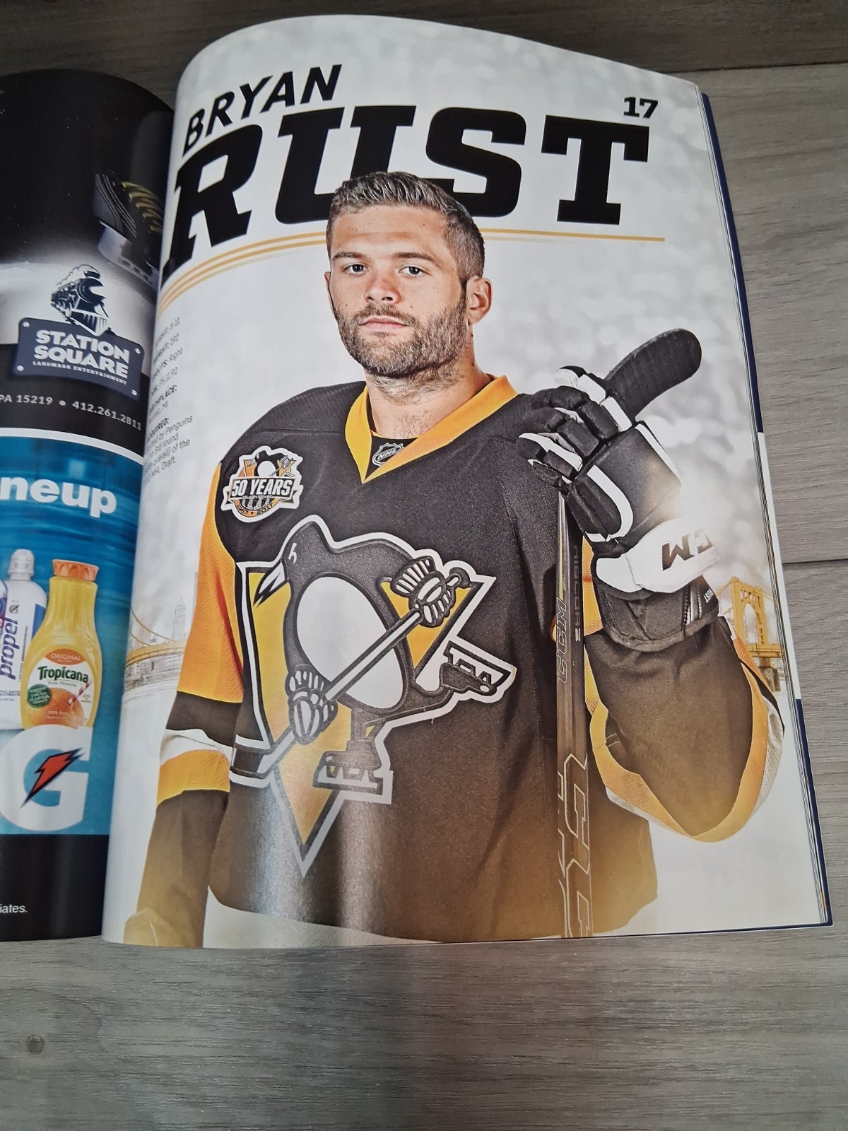 2016-2017 PITTSBURGH PENGUINS YEARBOOK – 50 Years – 1967-2017
