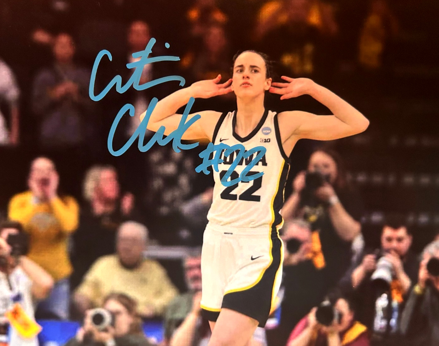 Caitlin Clark Signed 8×10″ (INDIANA FEVER) Authentic Autograph w/COA Certificate