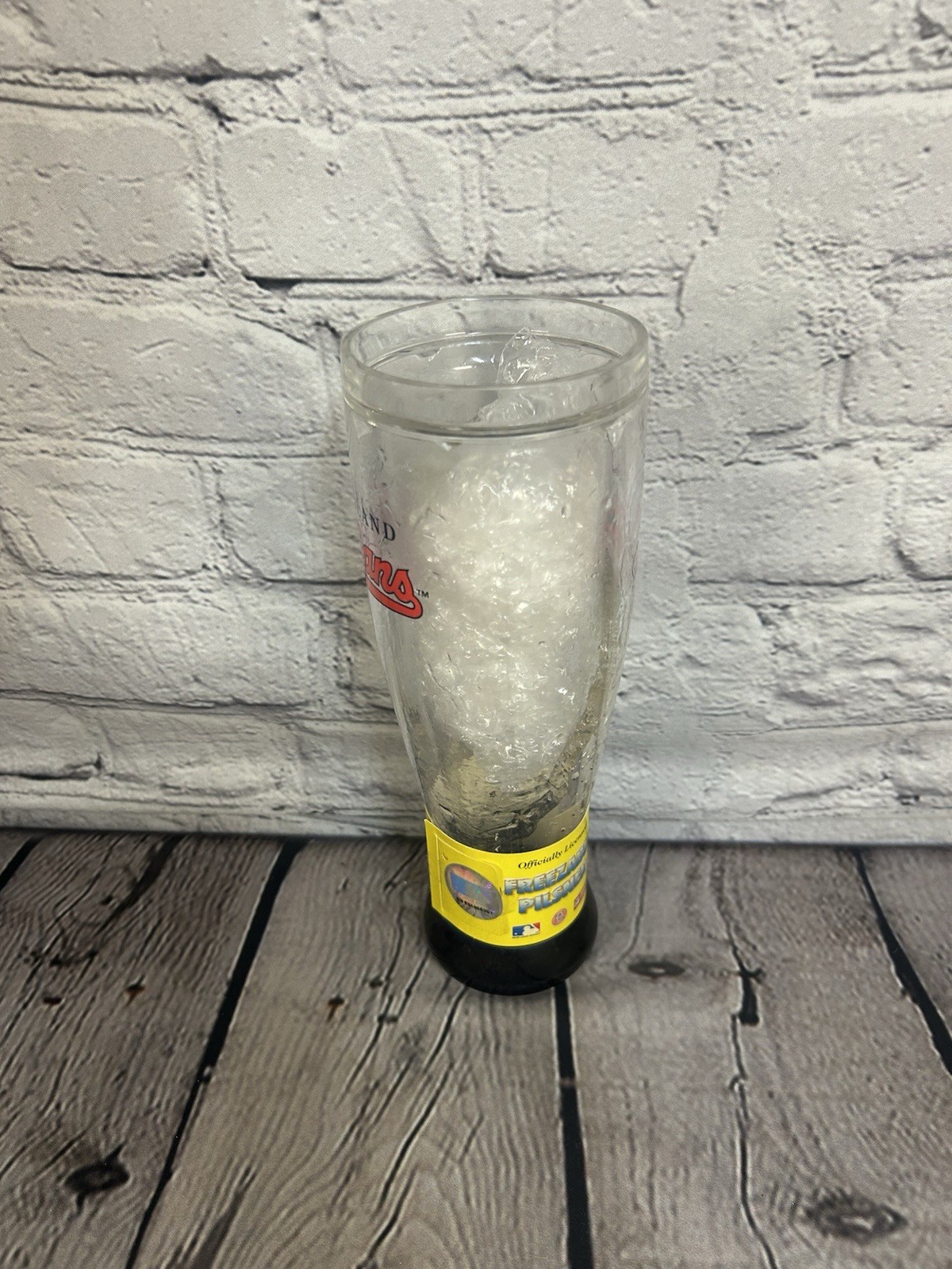 MLB Cleveland Indians Freezable Pilsner Acrylic Freezer Glass New with Tags