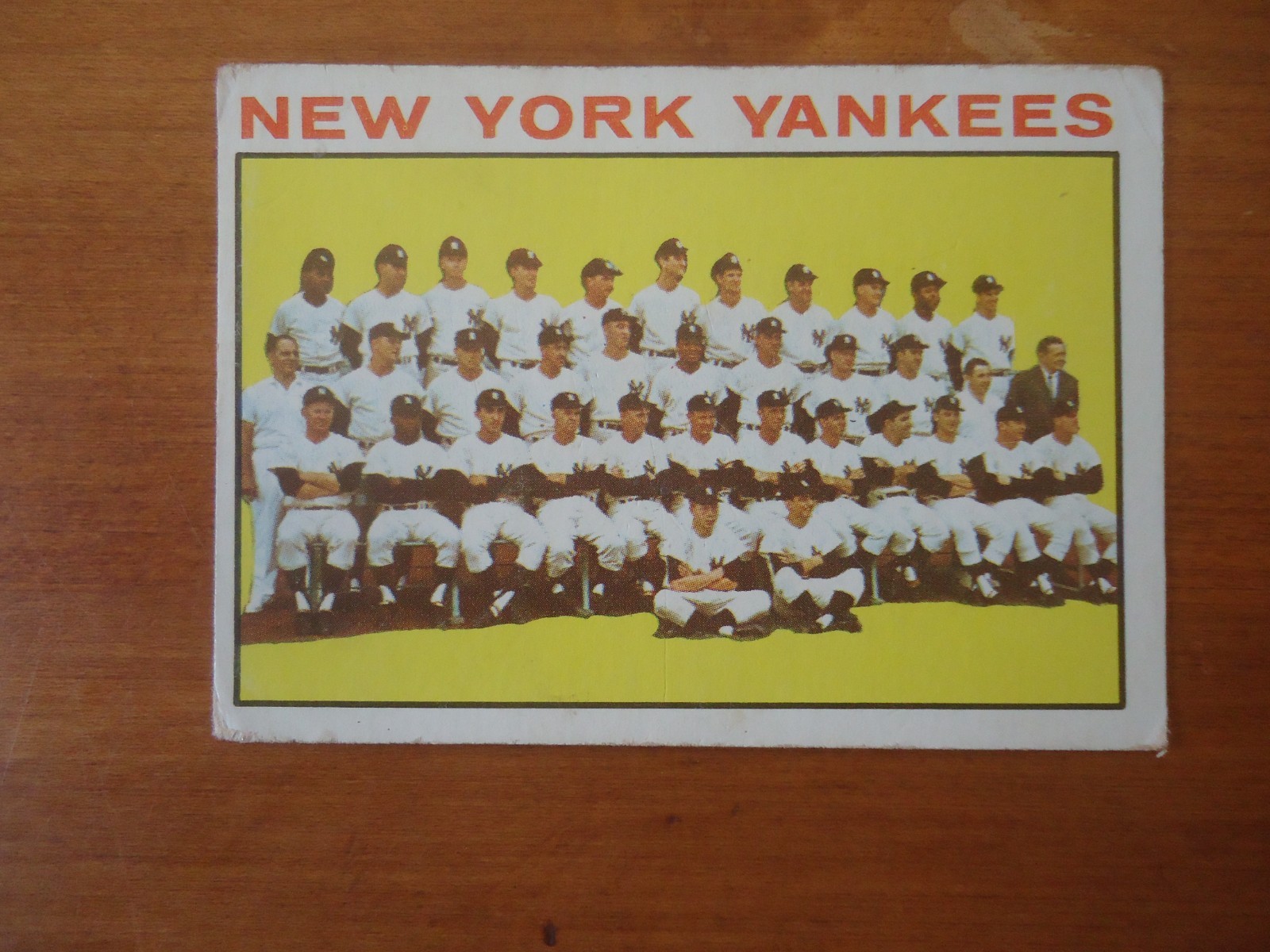 1964 Topps Semi High Number # 433 New York Yankees Team Card Mantle Maris
