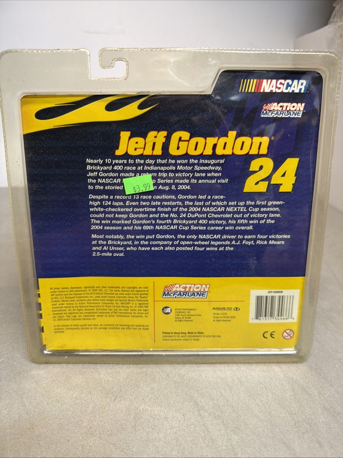 Jeff Gordon NASCAR 2005 Series 6 Action McFarlane Figure New Old Stock.