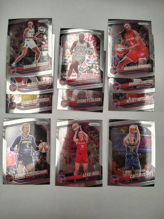 2025 Panini Prizm WNBA Indiana Fever TEAM SET Caitlin Clark Lexie Hull Sophie ++